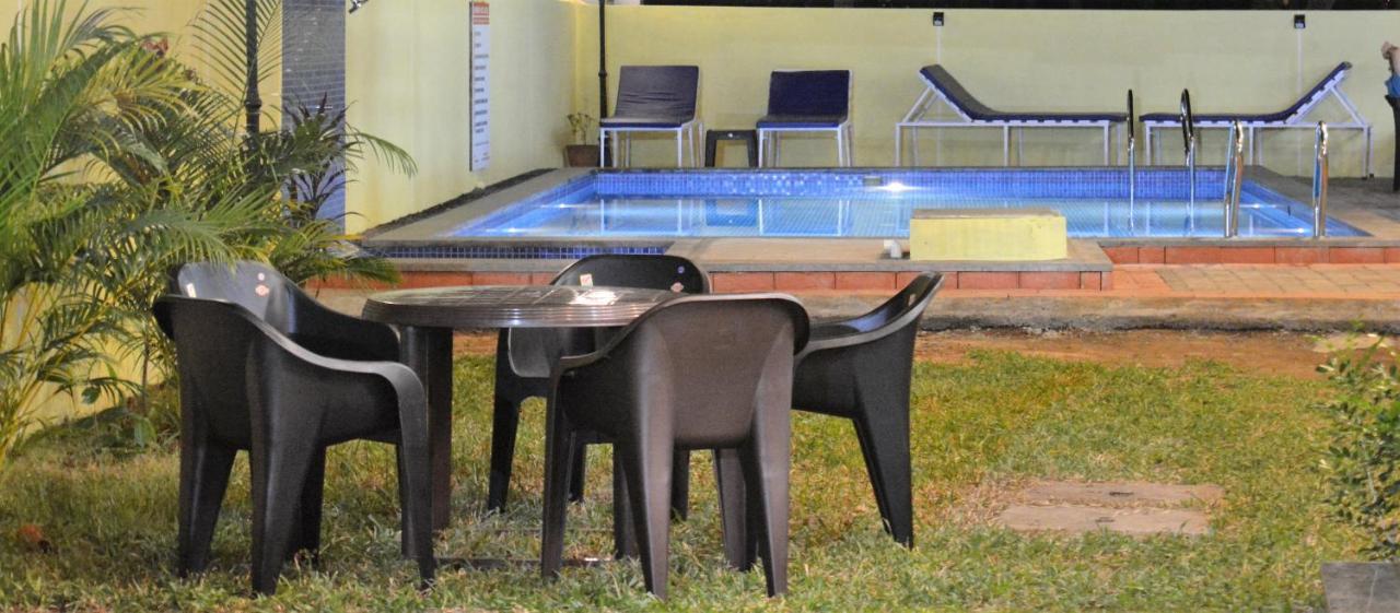 Sonikas Holiday Homes Candolim Exteriör bild